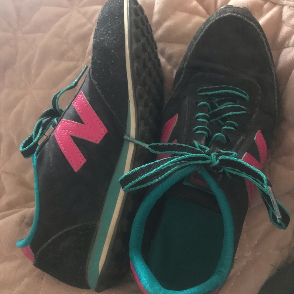 New Balance sneaks